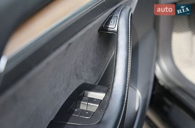 Седан Tesla Model 3 2021 в Киеве