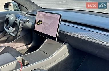 Седан Tesla Model 3 2019 в Одесі