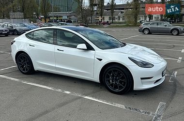 Седан Tesla Model 3 2021 в Києві