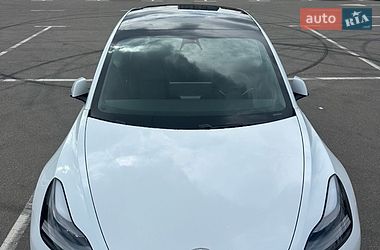 Седан Tesla Model 3 2021 в Києві