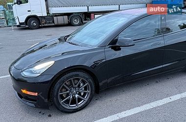 Седан Tesla Model 3 2018 в Дніпрі