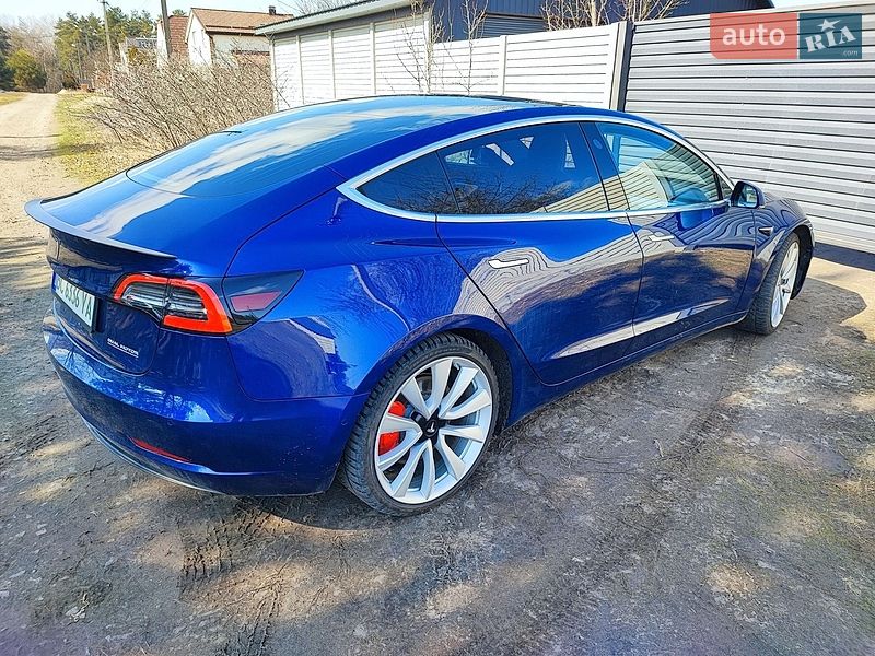 Седан Tesla Model 3 2018 в Полтаве
