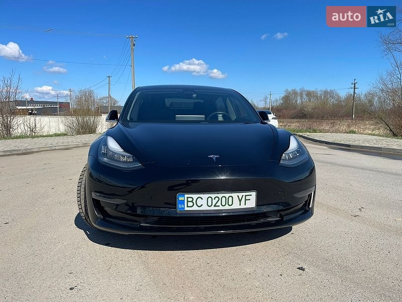 Седан Tesla Model 3 2018 в Самборе