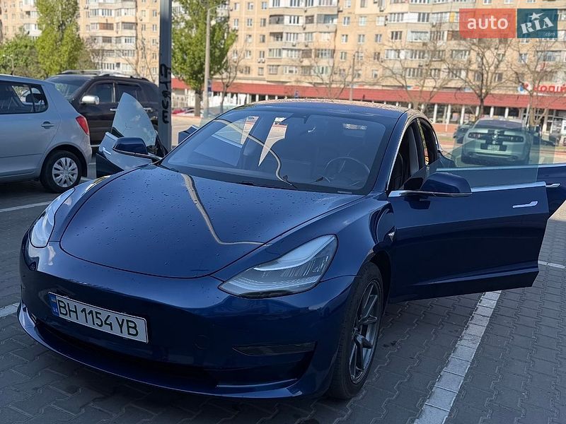 Tesla Model 3 2018