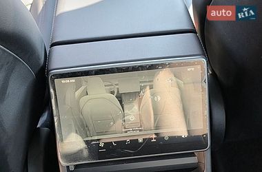 Седан Tesla Model 3 2025 в Коломиї