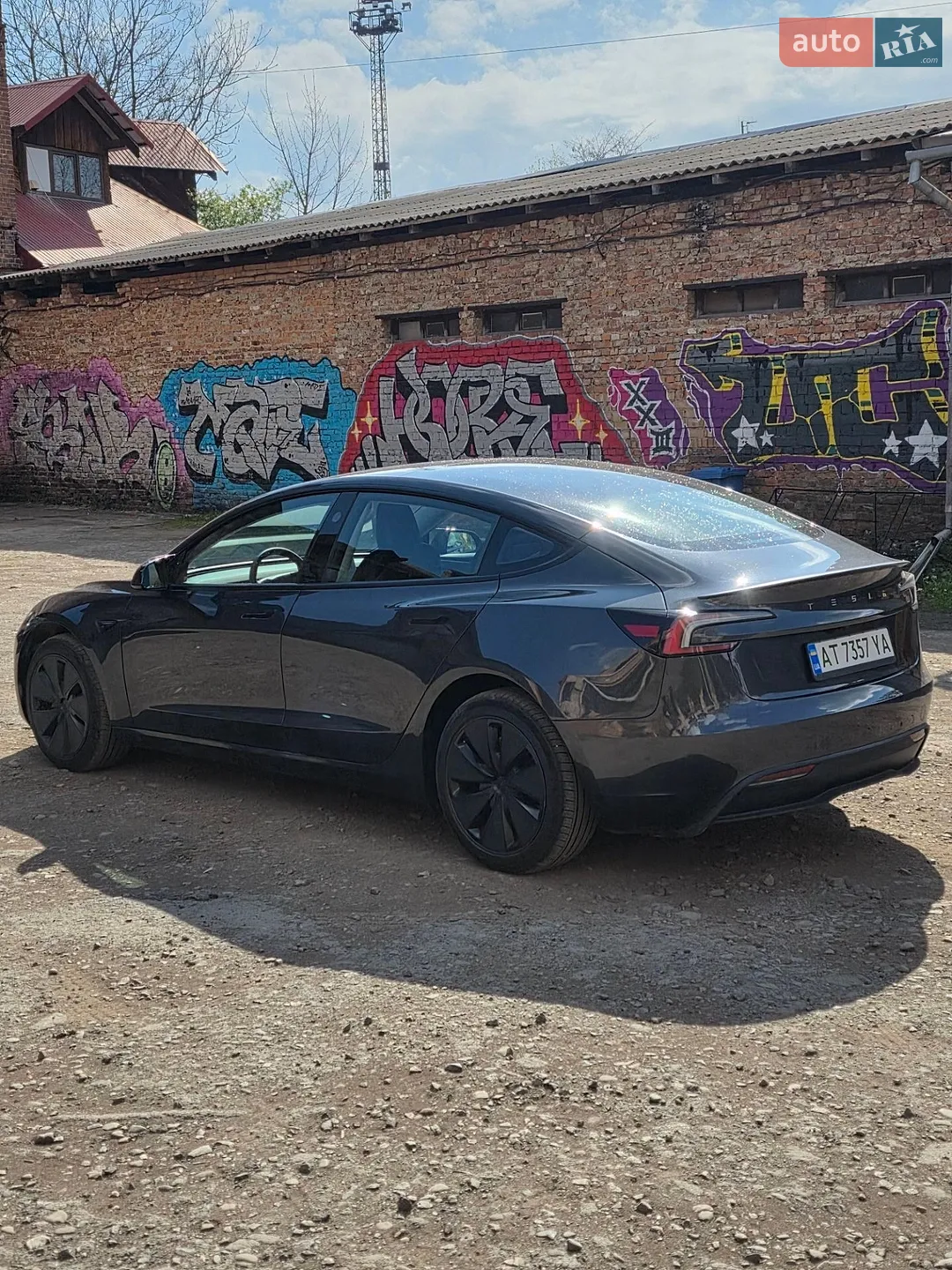2025 Tesla Model 3 - мініатюра 5
