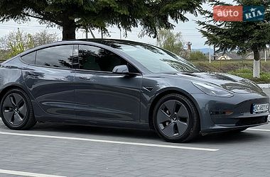 Седан Tesla Model 3 2022 в Самборе