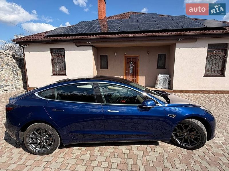 Tesla Model 3 2018 Tesla Model 3 2018