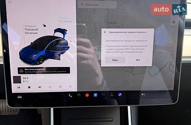 Седан Tesla Model 3 2018 в Кропивницком