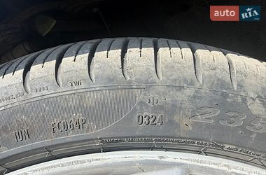 Седан Tesla Model 3 2018 в Києві