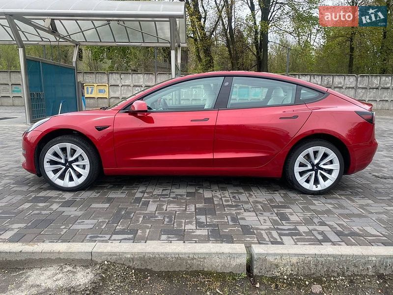Седан Tesla Model 3 2020 в Дніпрі
