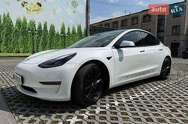 Седан Tesla Model 3 2021 в Хмельницком