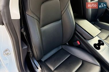 Седан Tesla Model 3 2022 в Киеве