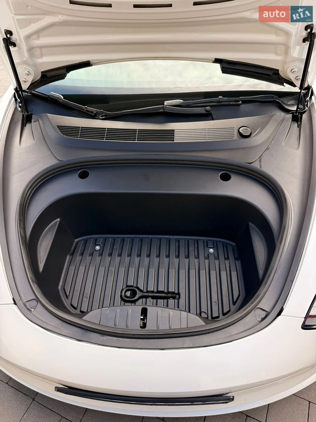 2022 Tesla Model 3 - мініатюра 13