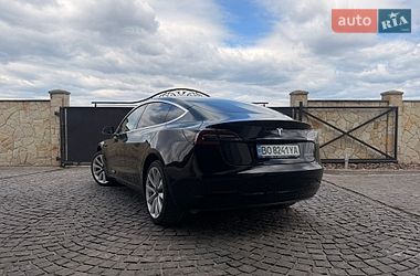 Седан Tesla Model 3 2019 в Тернополе