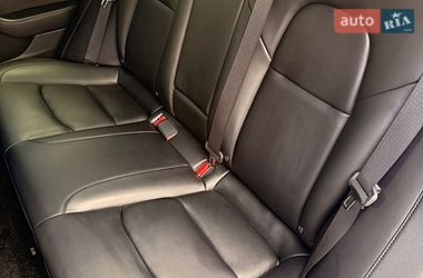 Седан Tesla Model 3 2022 в Киеве
