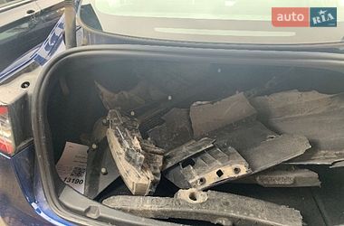 Седан Tesla Model 3 2023 в Киеве