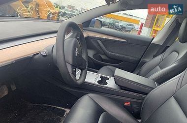 Седан Tesla Model 3 2023 в Киеве