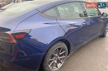 Седан Tesla Model 3 2023 в Киеве