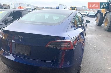 Седан Tesla Model 3 2023 в Киеве