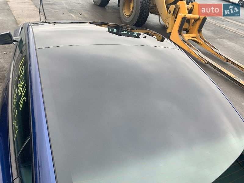 Седан Tesla Model 3 2023 в Киеве