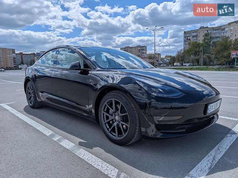 Седан Tesla Model 3 2022 в Каменец-Подольском
