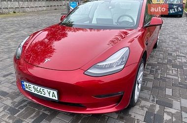 Седан Tesla Model 3 2020 в Дніпрі