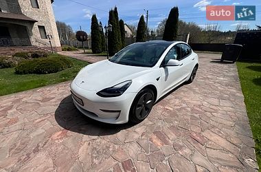 Седан Tesla Model 3 2023 в Києві