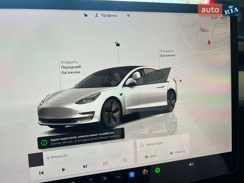 Седан Tesla Model 3 2023 в Києві