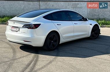 Седан Tesla Model 3 2019 в Киеве
