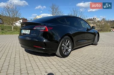 Седан Tesla Model 3 2022 в Львове