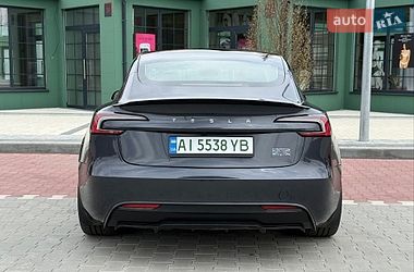 Седан Tesla Model 3 2024 в Ірпені