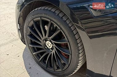 Седан Tesla Model 3 2023 в Львове