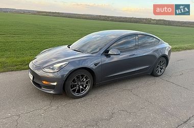 Седан Tesla Model 3 2022 в Києві