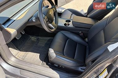 Седан Tesla Model 3 2022 в Кропивницком
