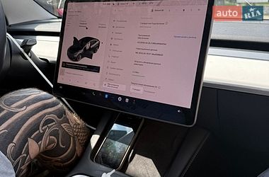 Седан Tesla Model 3 2021 в Харкові