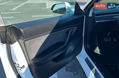 Седан Tesla Model 3 2019 в Луцьку