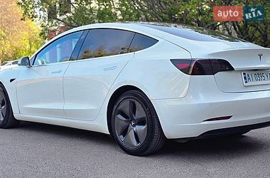 Седан Tesla Model 3 2020 в Черкассах