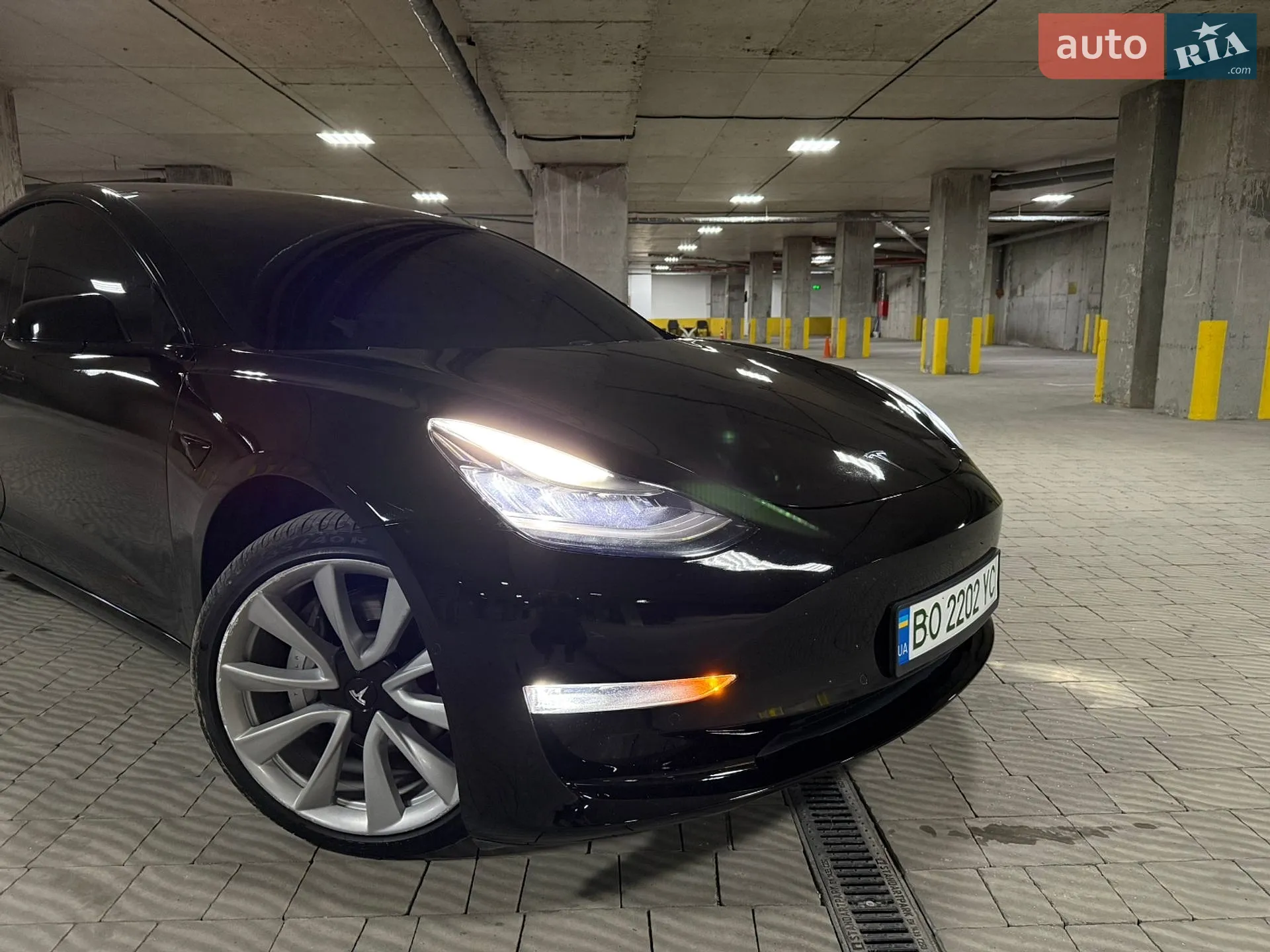 2018 Tesla Model 3 - мініатюра 3