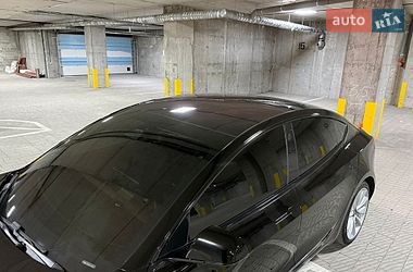 Седан Tesla Model 3 2018 в Тернополе