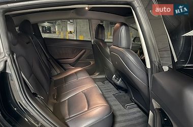 Седан Tesla Model 3 2018 в Тернополе