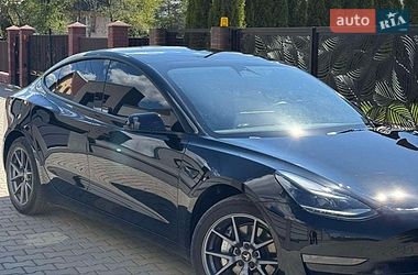 Седан Tesla Model 3 2023 в Калуше
