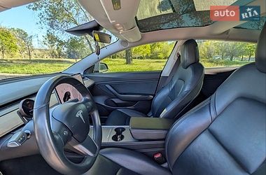 Седан Tesla Model 3 2018 в Днепре