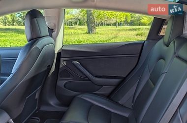 Седан Tesla Model 3 2018 в Днепре