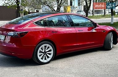 Седан Tesla Model 3 2021 в Золочеве