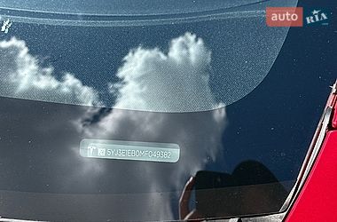 Седан Tesla Model 3 2021 в Золочеве