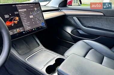 Седан Tesla Model 3 2021 в Золочеве