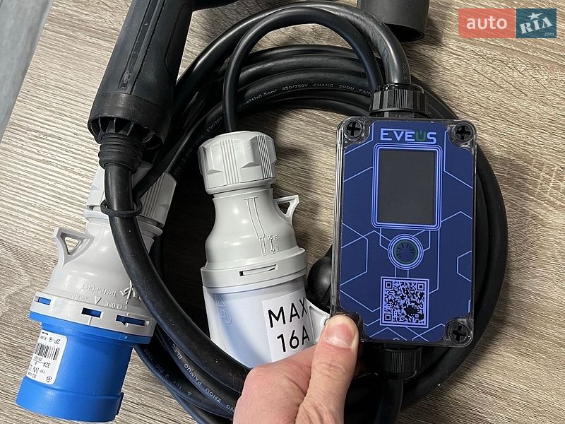 Седан Tesla Model 3 2021 в Золочеве