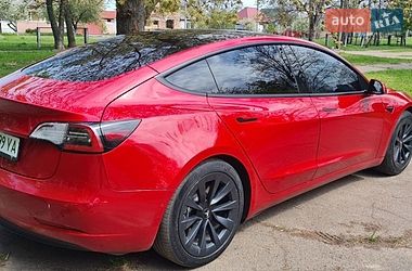Седан Tesla Model 3 2022 в Черкассах