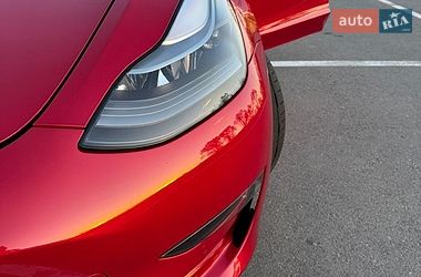 Седан Tesla Model 3 2022 в Киеве